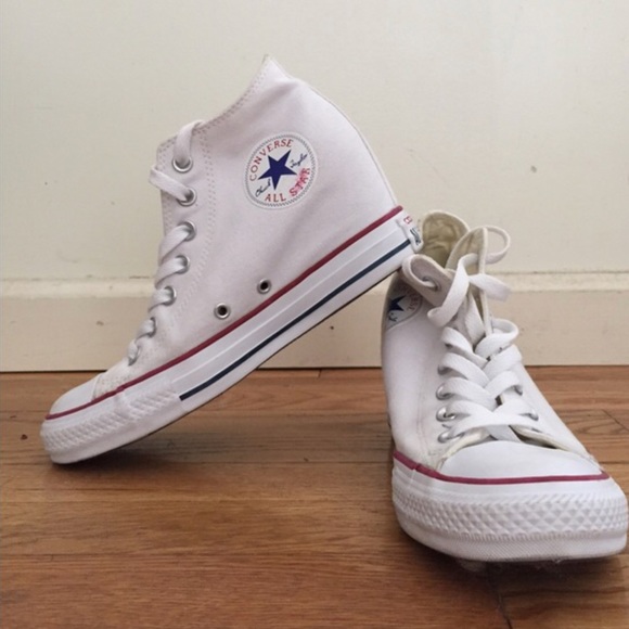 Converse - Picture 2 of 2